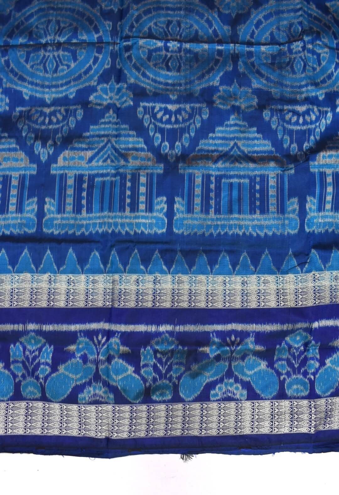 Blue Colour Sambalpuri Handloom Bandha Silk Saree - Image 4