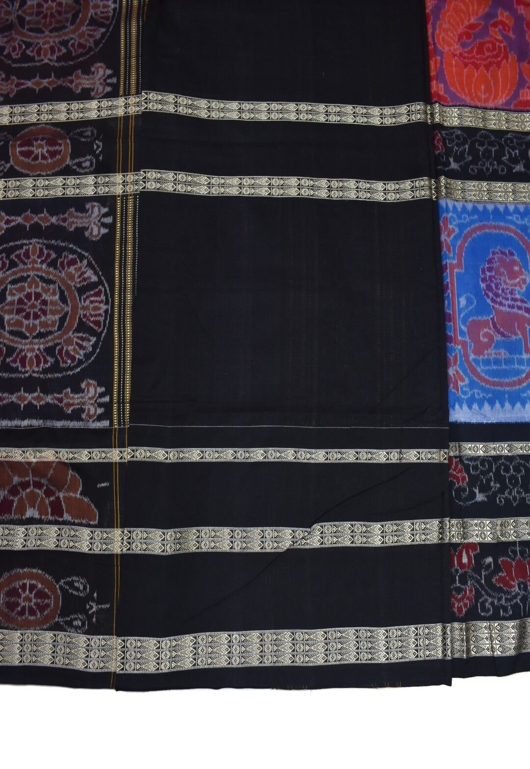 Red-Blue Colour Double Border Sambalpuri Handloom Cotton Bandha Saree - Image 5