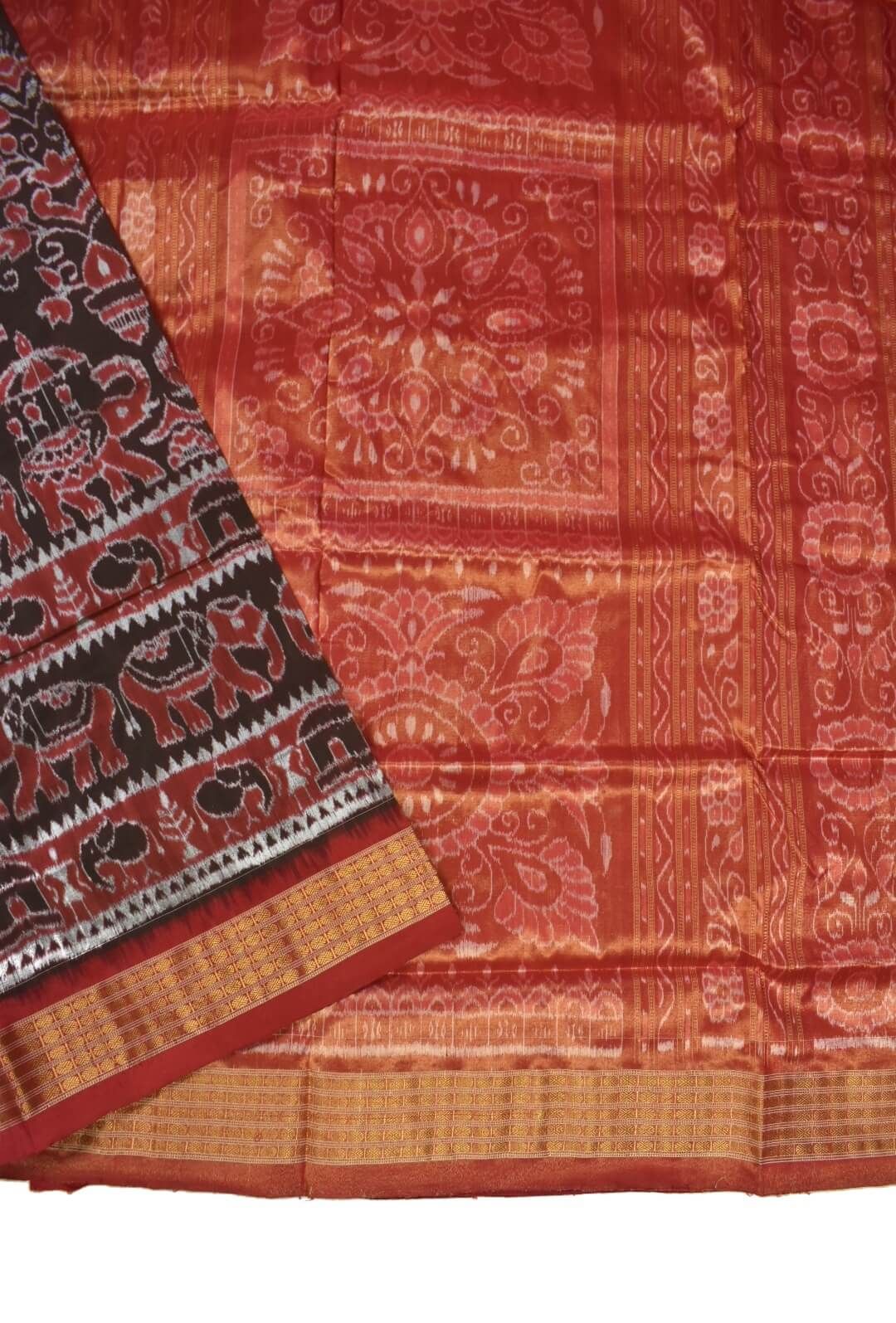 Black Colour Sambalpuri Handloom Bandha Silk Saree - Image 3