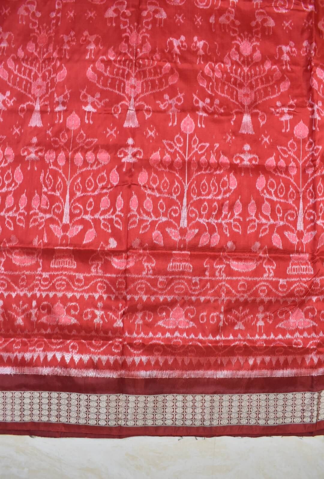 Red Colour Tribal Design Sambalpuri Handloom Bandha Silk Saree - Image 4
