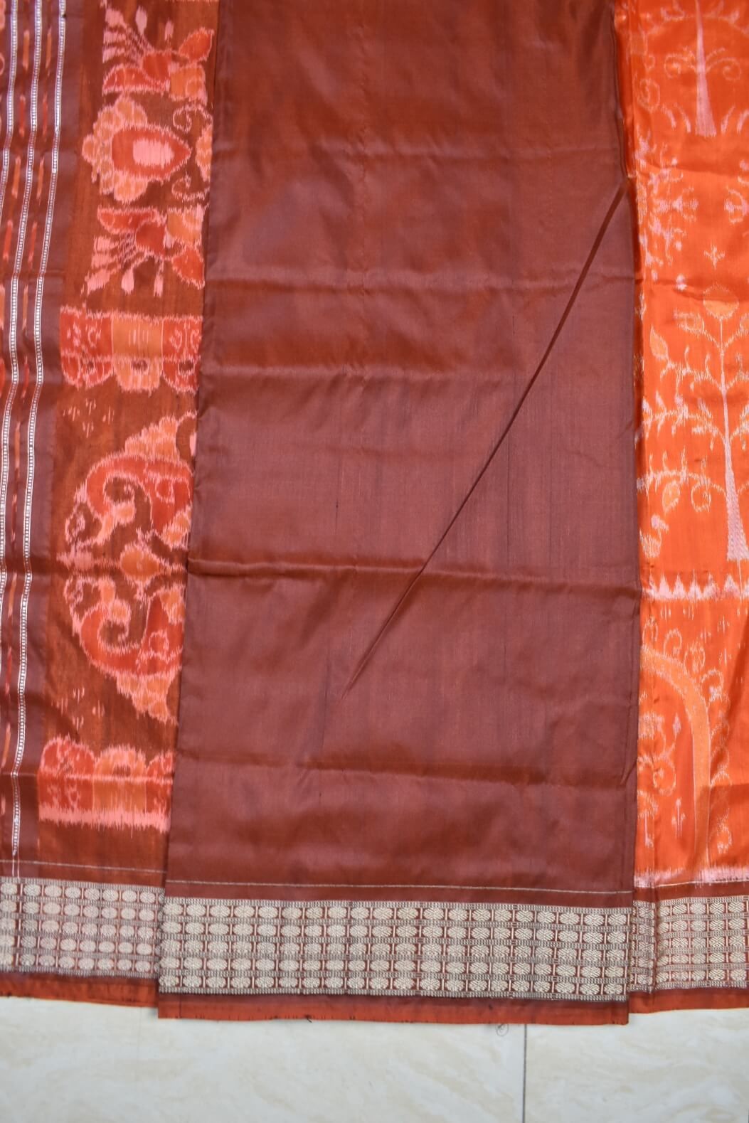 Orange Colour Tribal Design Sambalpuri Handloom Bandha Silk Saree - Image 5