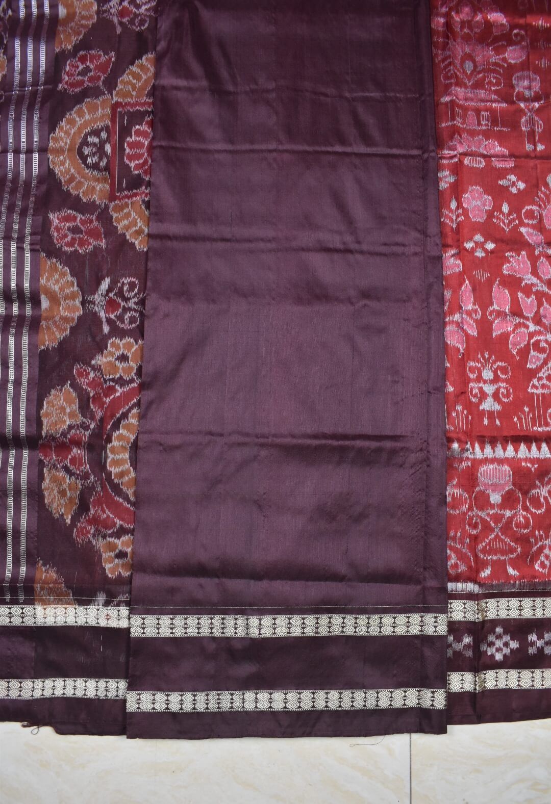 Maroon Colour Pasapali Border Sambalpuri Handloom Bandha Silk Saree - Image 5