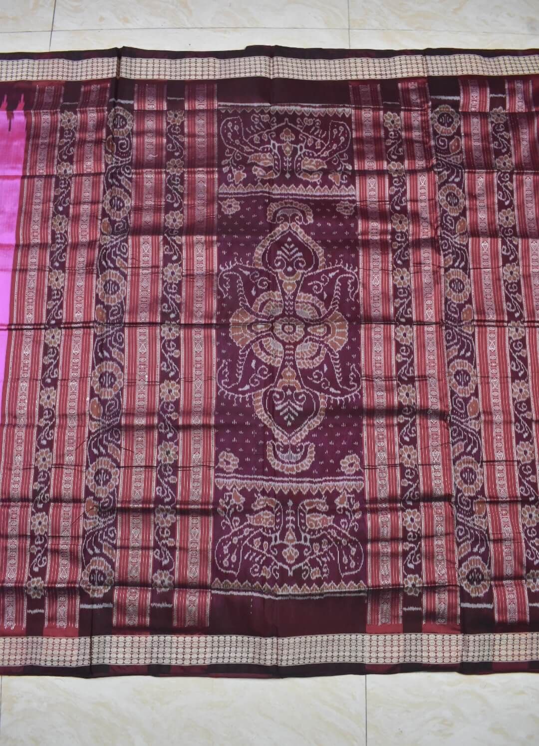 Pink Colour Sambalpuri Handloom Bandha Silk Saree - Image 2